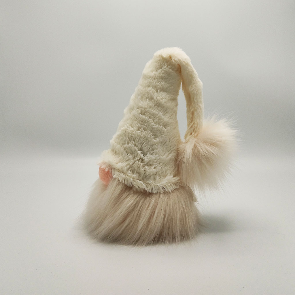 عروسک-لیلی-پود-لاکچری-سفید-02